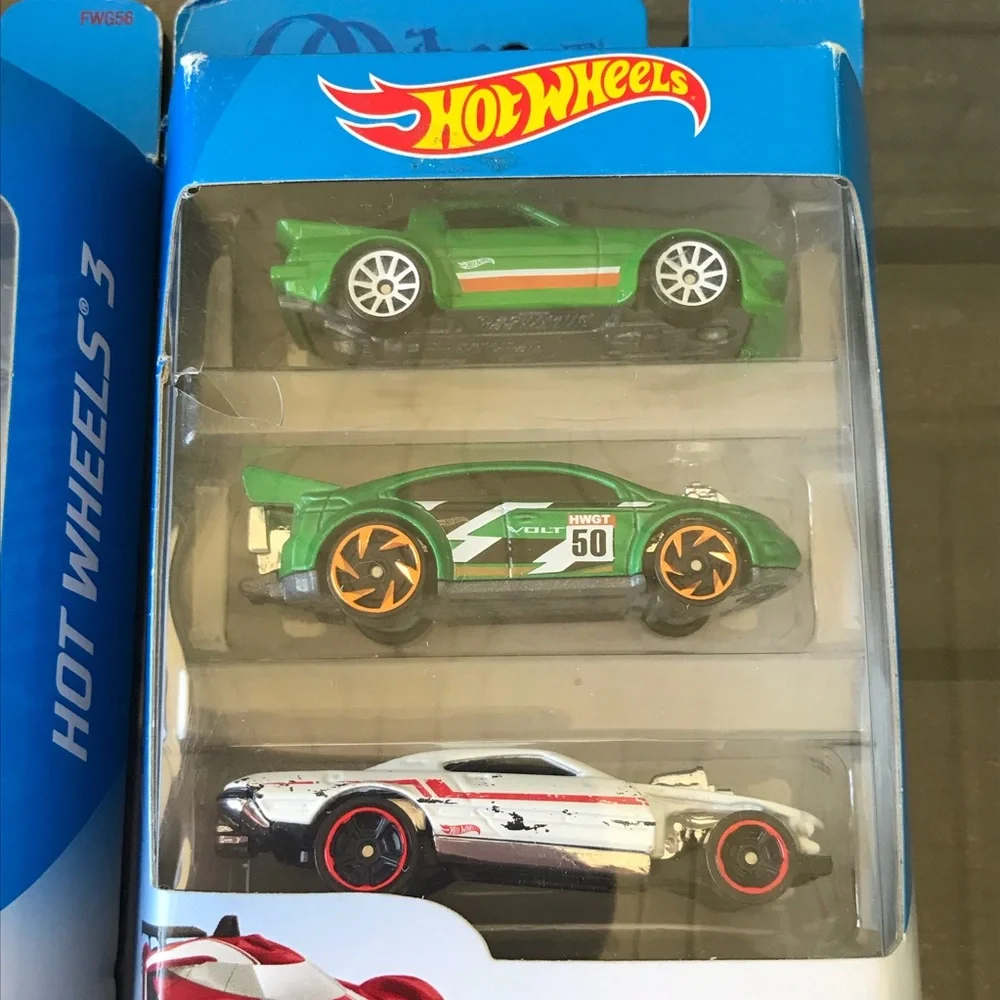 3 Pack Hot Wheels Lot of 2 (A)